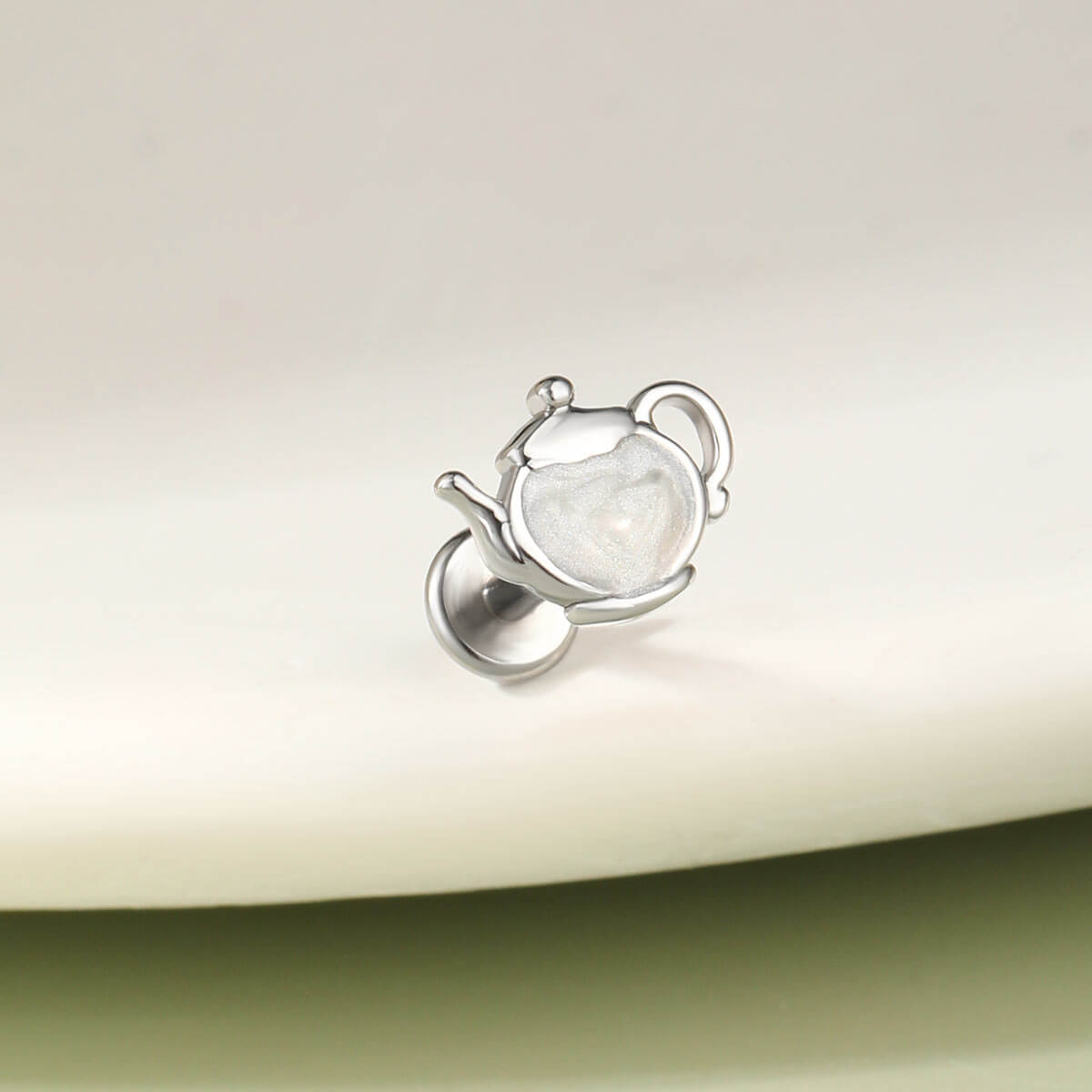oufer teapot cartilage stud 